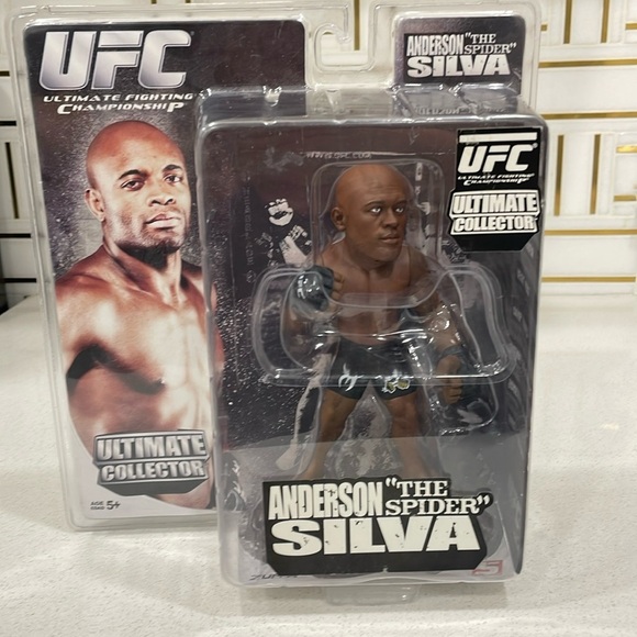 NIP 2010 Round 5 UFC Anderson “The Spider” Silva Ultimate Collector Figure - Picture 1 of 12